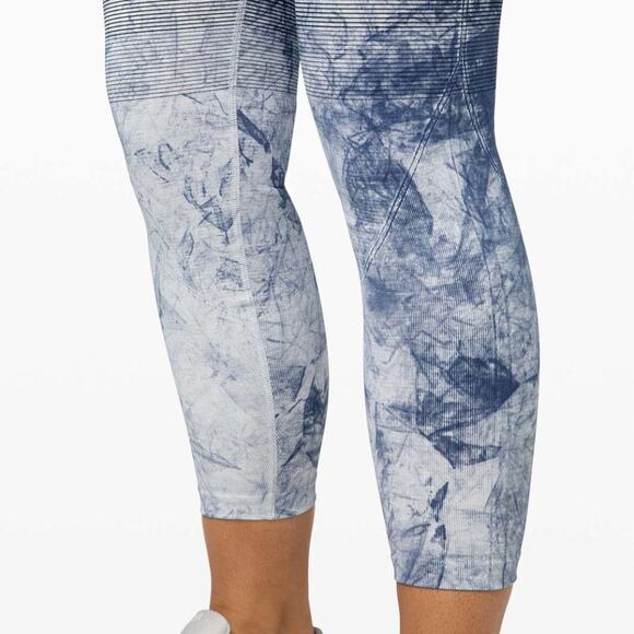 Lululemon Ebb to Train Tight Legging - Picture 4 of 9